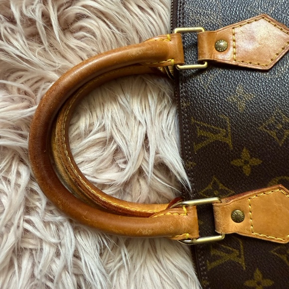 ๐ฏ % Authentic Louis Vuitton LV Hand Bag Alma Brown Monogram bag - Picture 5 of 16